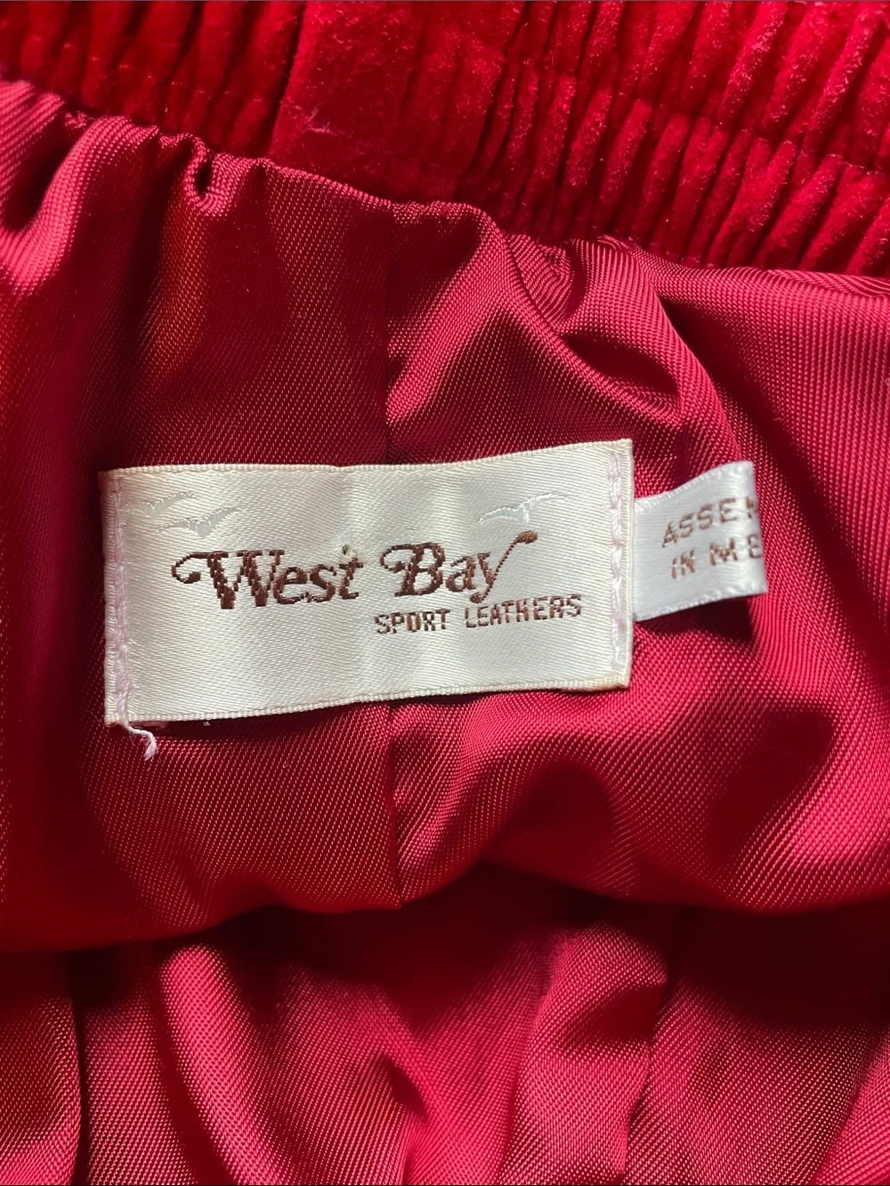 Vintage 90s West Bay Red Suede Pull On Elastic Waist‎ Full Skirt Size Medium